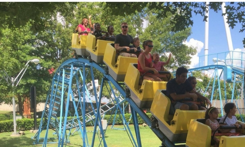 5 Reasons Carowinds is the Perfect Family Trip