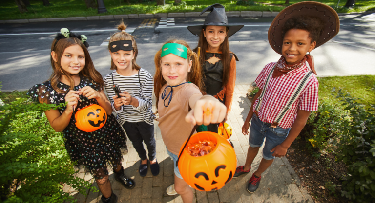Halloween Safety Tips :: Have a Spooky and Safe Halloween